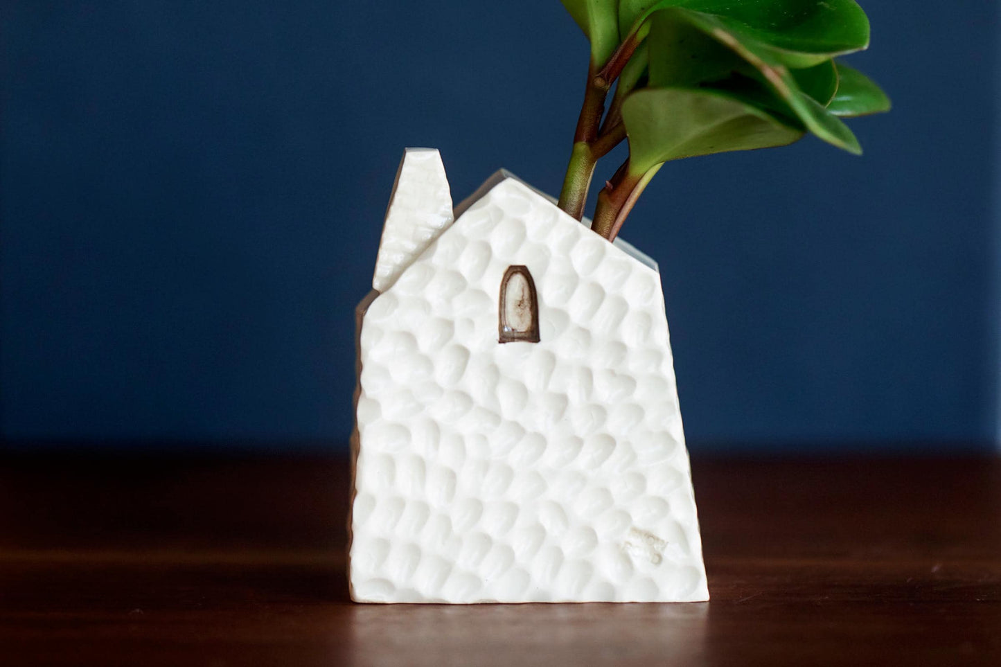 White Cobblestone Ceramic House Bud Propagation Vase