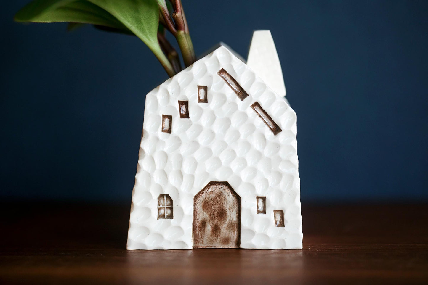 White Cobblestone Ceramic House Bud Propagation Vase
