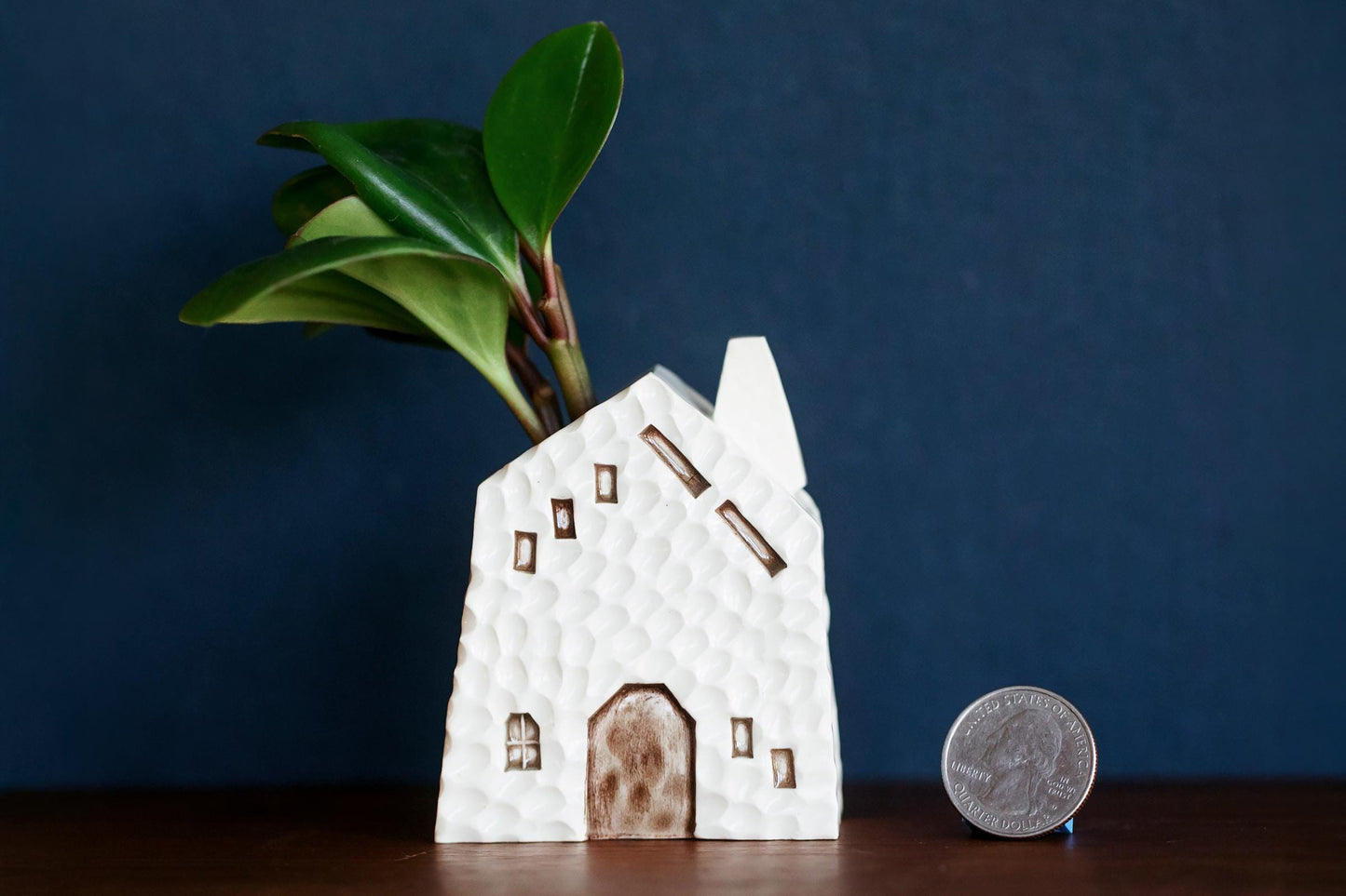 White Cobblestone Ceramic House Bud Propagation Vase