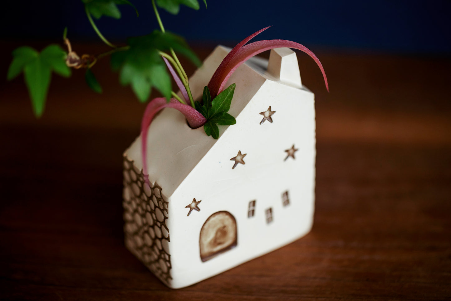 Woodland Texture Ceramic Bud Vase House