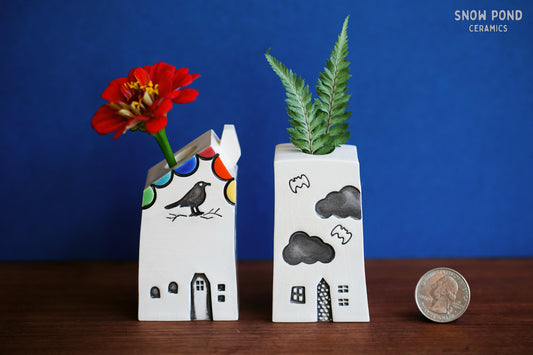 Halloween Ceramic Bud Vase Decor with Crow and Bats