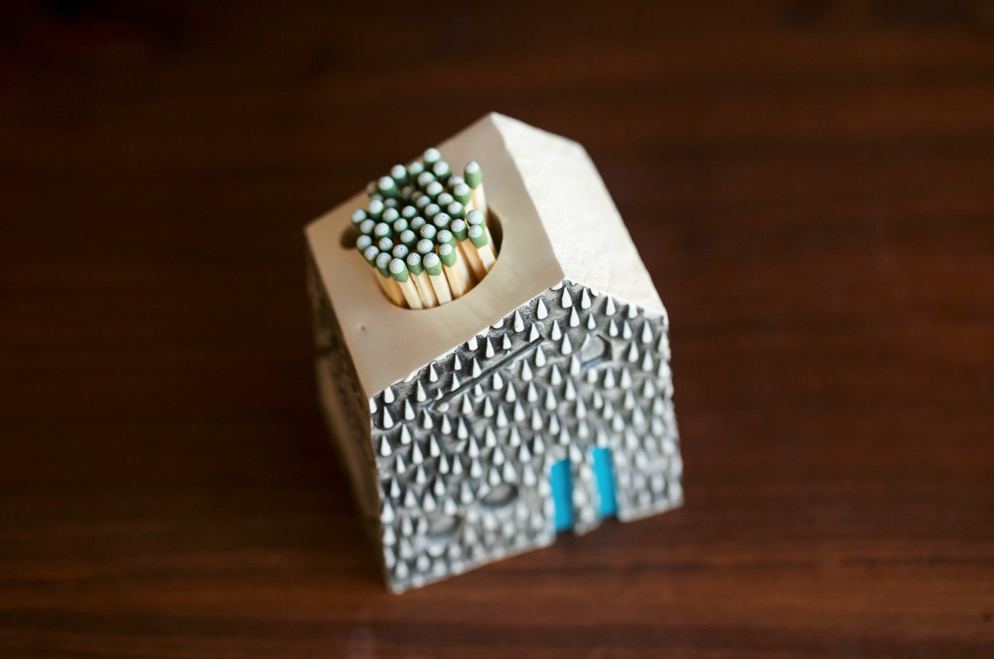 Raindrops Ceramic Match Striker with Waves Pattern