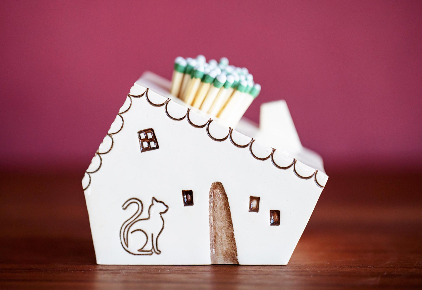 Vintage Style Ceramic Match Striker with Cat