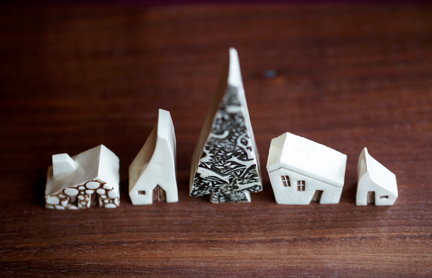 Modern Woodland Christmas Village with Ceramic Houses and Tree