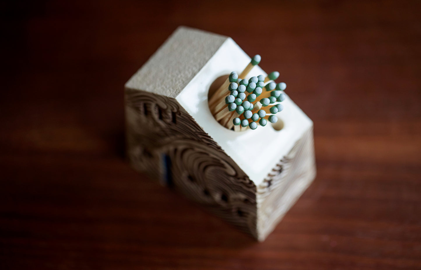 Waves Match Striker with Blue Door and Roof Striking Surface