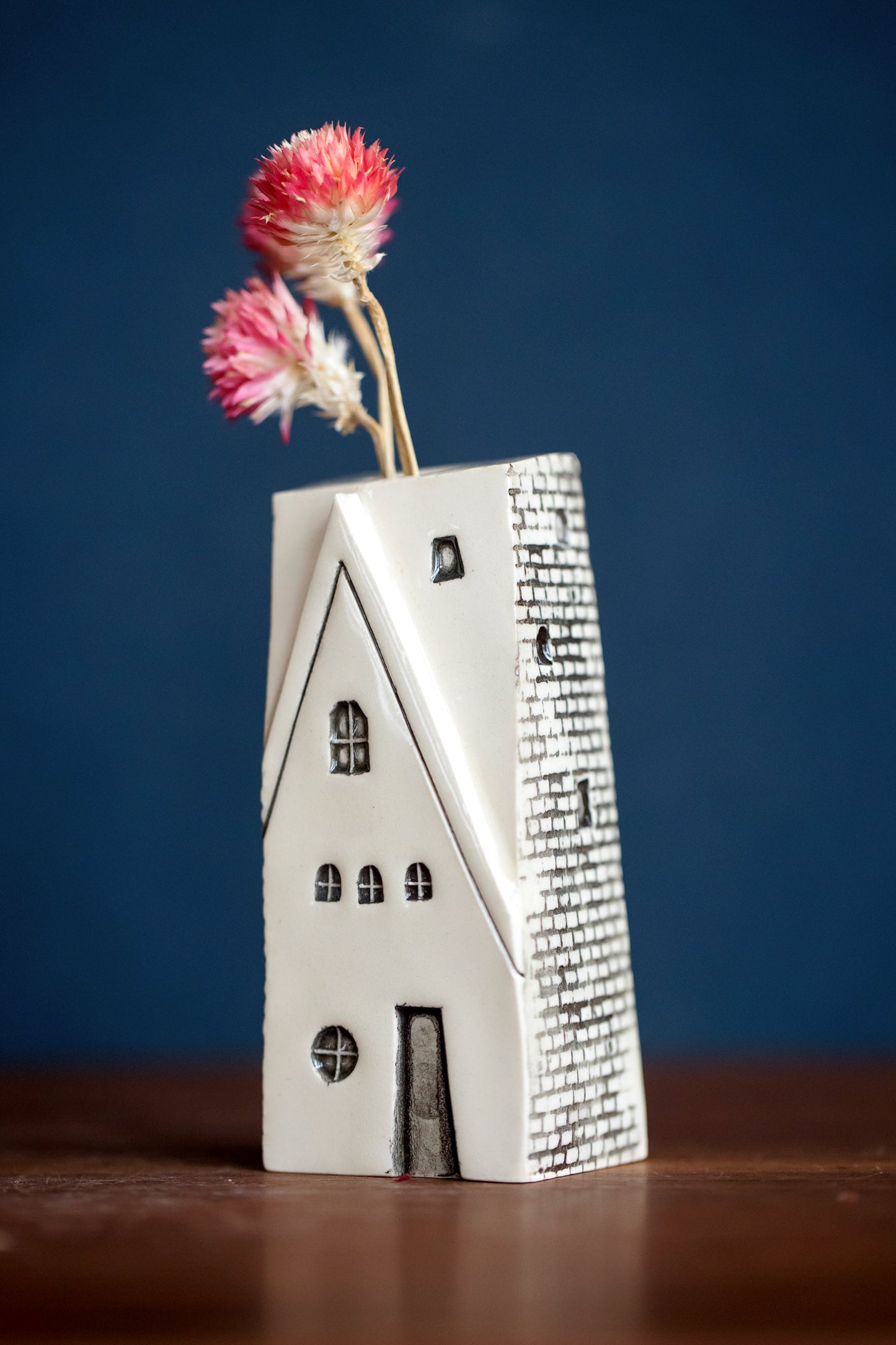 Polish Style Ceramic House Bud Vase